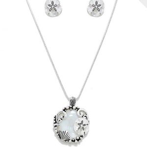 Mother of Pearl Shell Necklace & Earrings